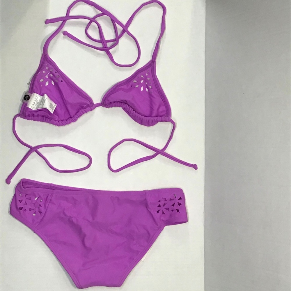 💛ROXY SWIMWEAR - Picture 2 of 2